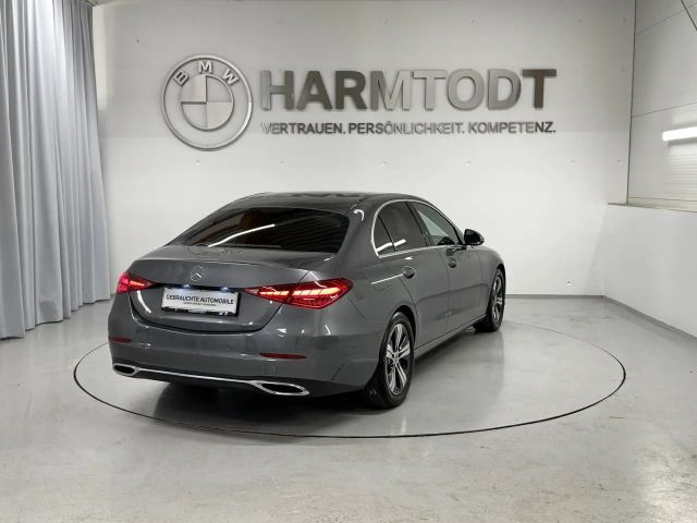 Mercedes-Benz C 200 4MATIC AVANTGARDE Sedan