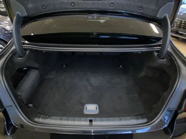 BMW 530 530e Sedan