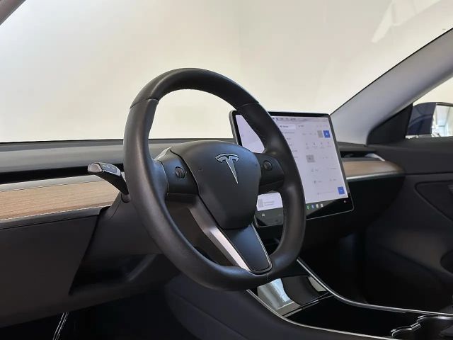 Tesla Model 3 AWD Long Range