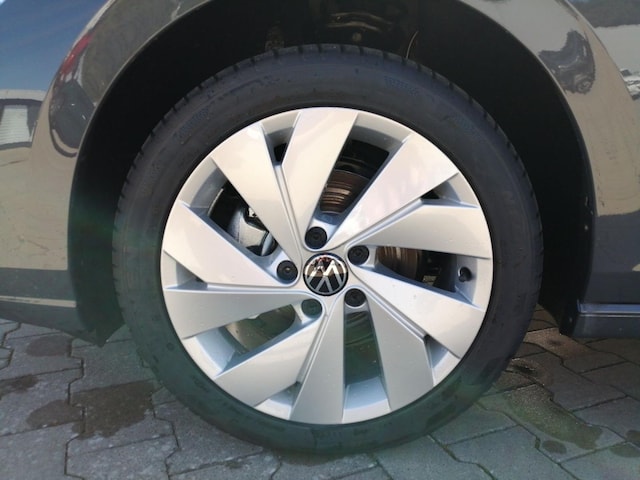 Volkswagen Golf 1.5 TSI DSG Style Variant