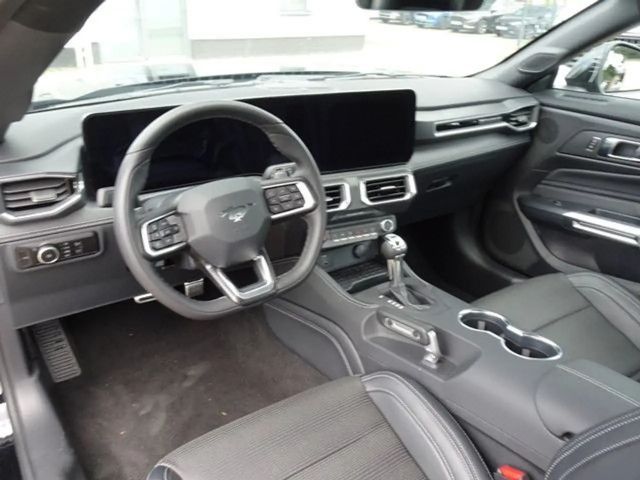 Ford Mustang Fastback GT 5.0 V8