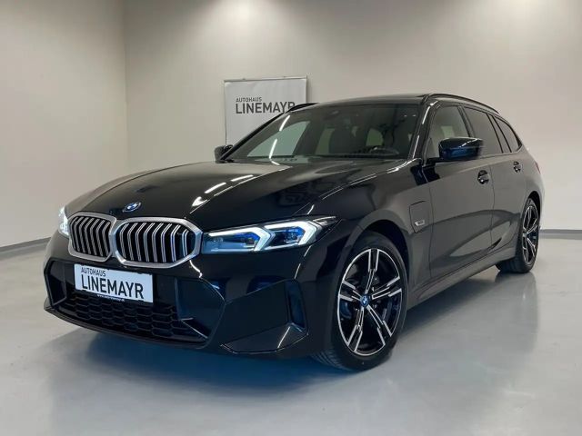 BMW 330 330e M-Sport Touring xDrive