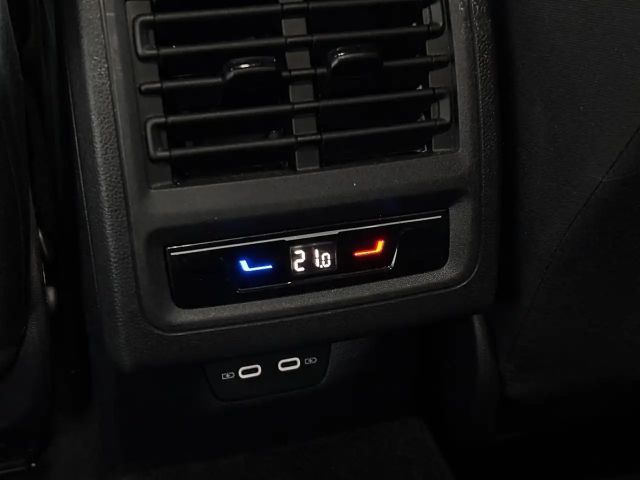 Volkswagen Golf DSG Life Variant