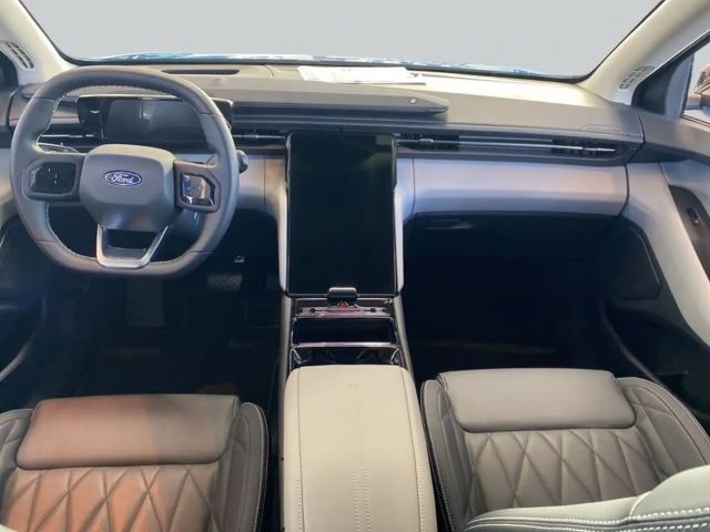 Ford Explorer Extended range RWD