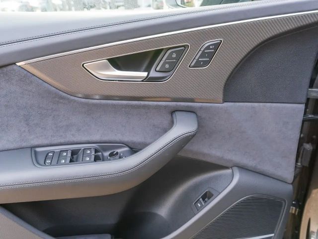 Audi RS Q8 SUV 441(600) kW(PS) tiptronic