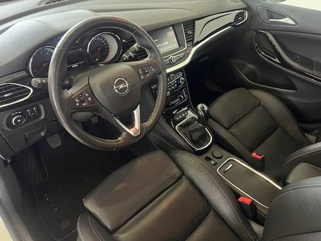 Opel Astra Business Elegance Sports Tourer
