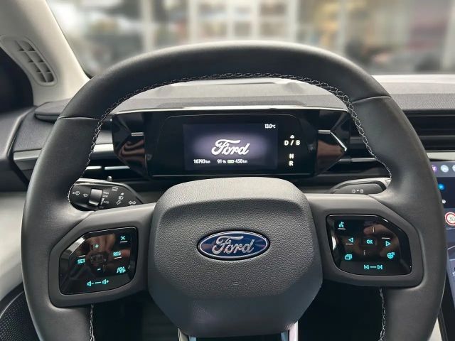 Ford Explorer Extended range RWD