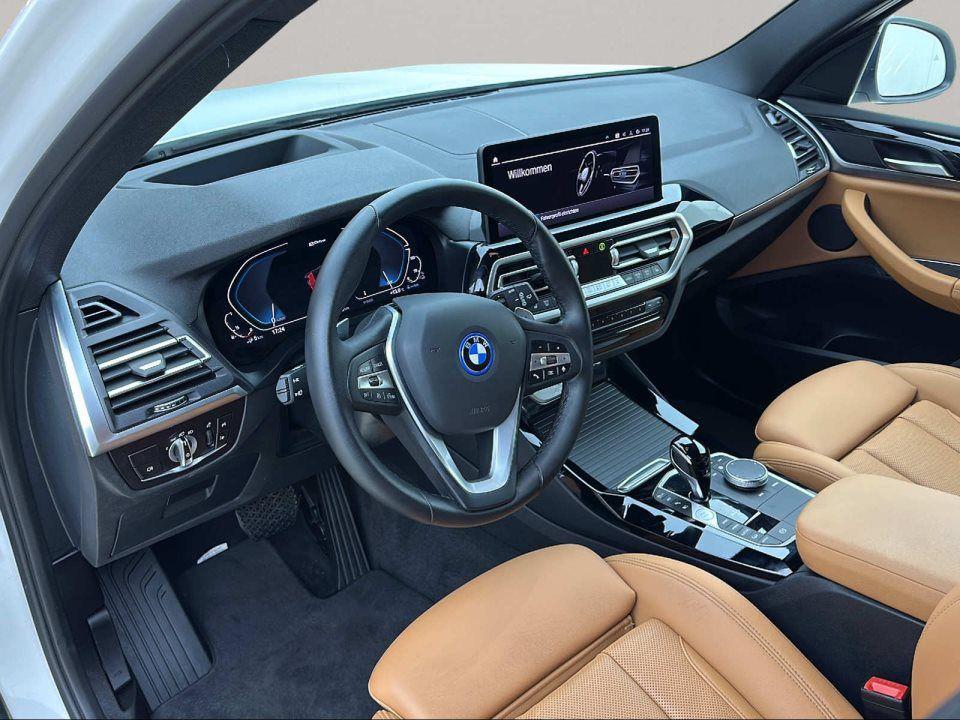 BMW X3 xDrive30e