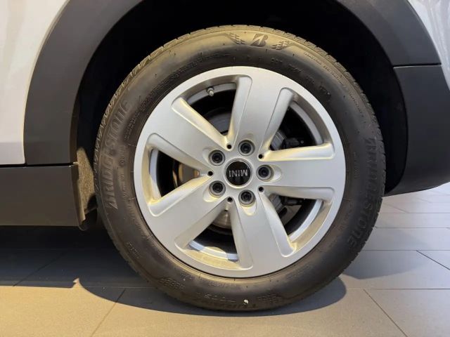 MINI Cooper Clubman Essential Trim KAM+LED+NAVI+KOMF