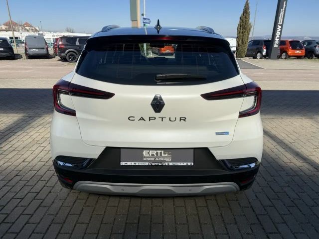 Renault Captur E-Tech Intens