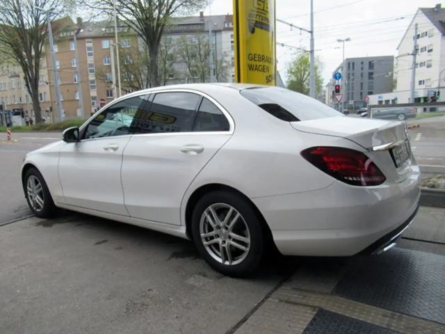 Mercedes-Benz C 200 AVANTGARDE C 200 d Sedan