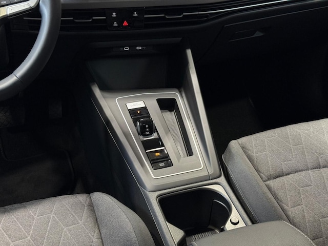 Volkswagen Golf 1.5 eTSI DSG Life