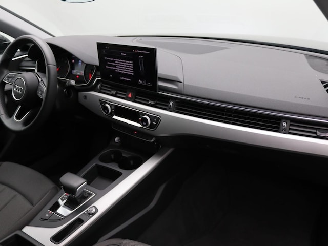 Audi A4 35 TFSI Avant S-Tronic