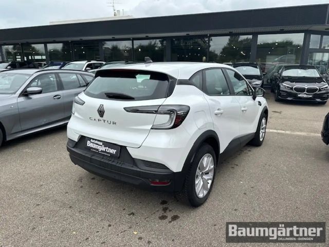 Renault Captur EDC Evolution Hybrid TCe 160