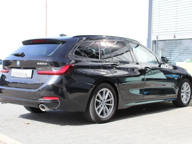 BMW 330 330e Touring