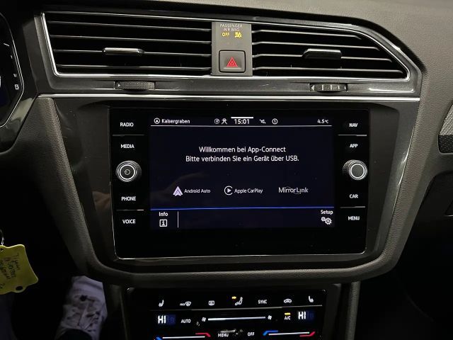 Volkswagen Tiguan R-Line Sport