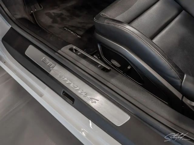 Porsche 992 4 Carrera Coupé