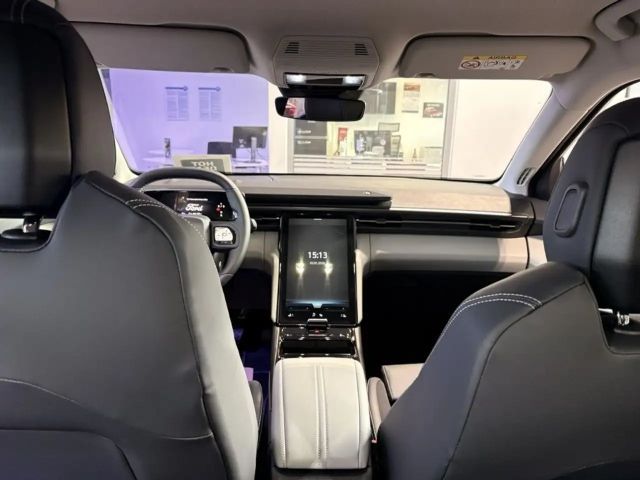 Ford Explorer Extended range RWD