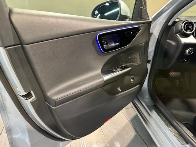 Mercedes-Benz C 220 AVANTGARDE C 220 d Estate