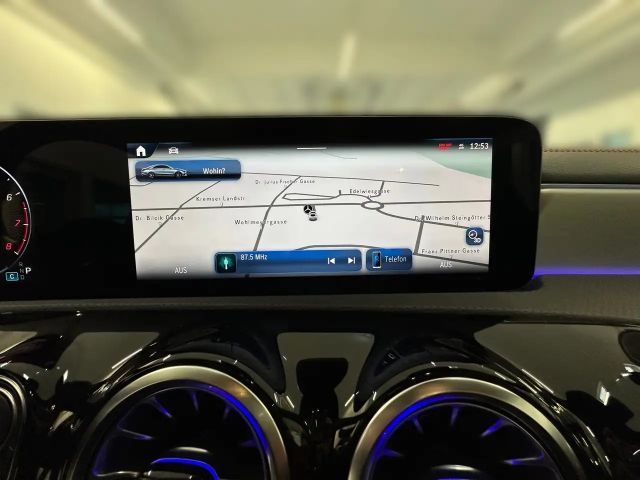 Mercedes-Benz CLA 200 AMG Line Coupé