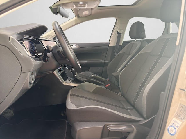 Volkswagen Polo 1.0 TSI DSG Style