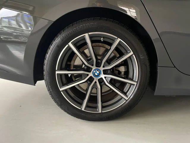 BMW 320 320e Sport Line Touring