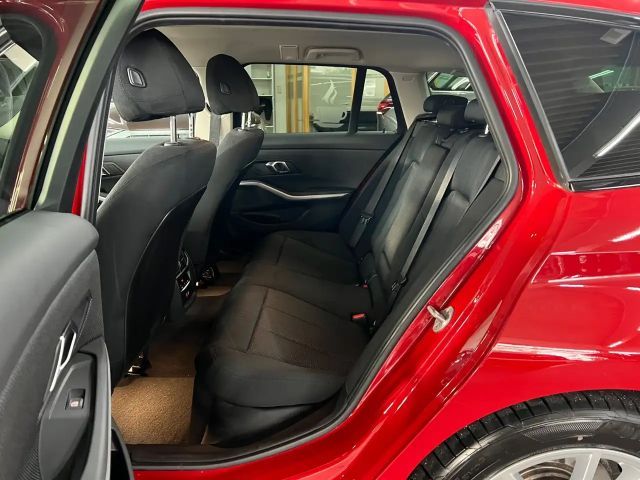 BMW 320 320d Touring