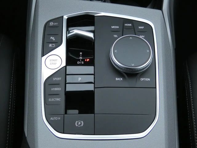 BMW 330 330e Touring