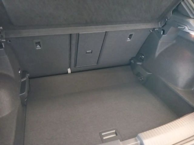 Volkswagen T-Roc 1.5 TSI DSG R-Line