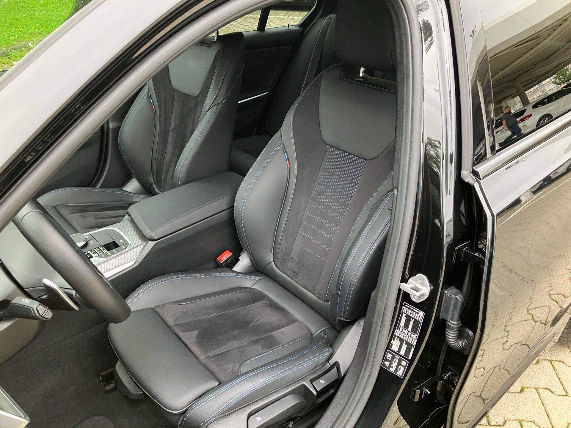 BMW 330 330i Sedan xDrive