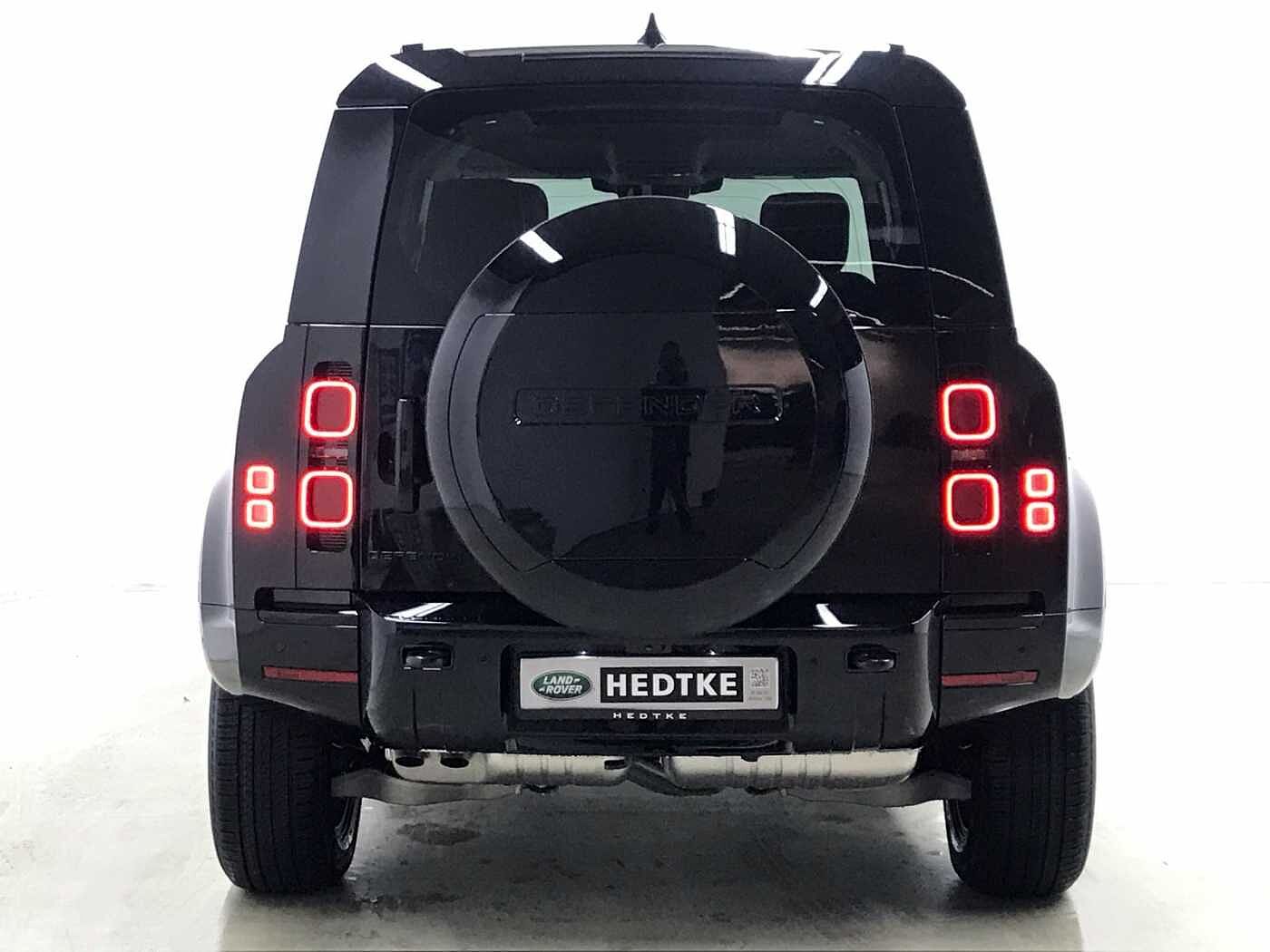 Land Rover Defender 110 Dynamic HSE