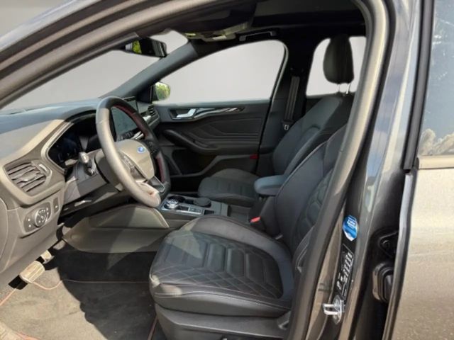 Ford Focus ST Line Wagon