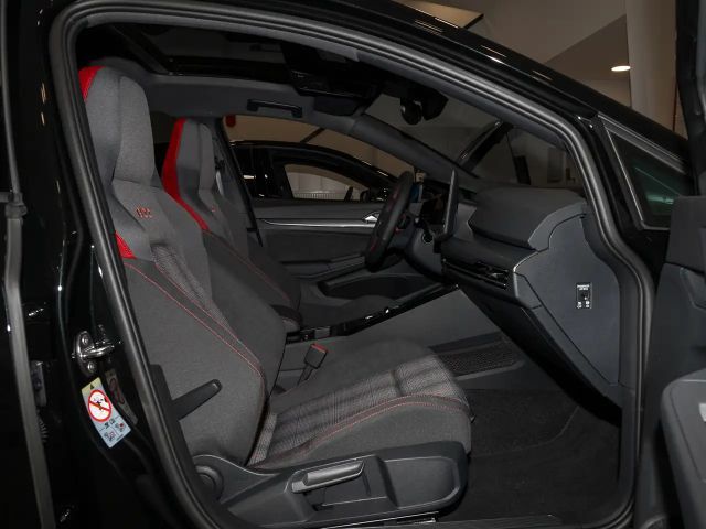 Volkswagen Golf DSG GTI Style