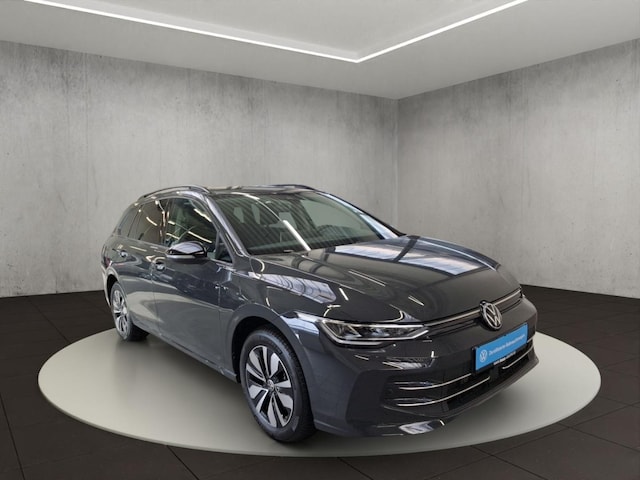 Volkswagen Golf Life Variant