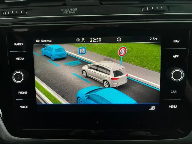 Volkswagen Touran DSG R-Line