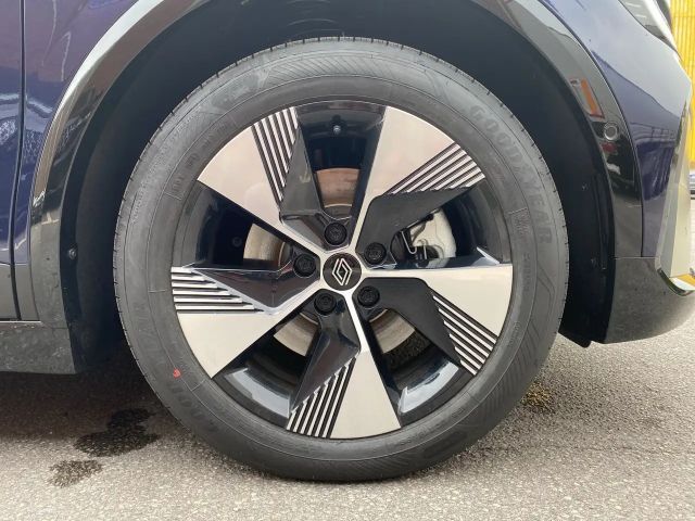 Renault Megane Comfort E-Tech Iconic