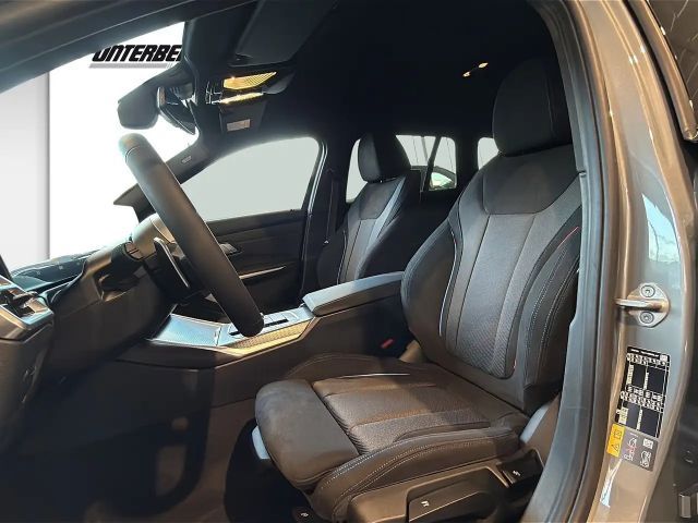 BMW 330 330e M-Sport xDrive