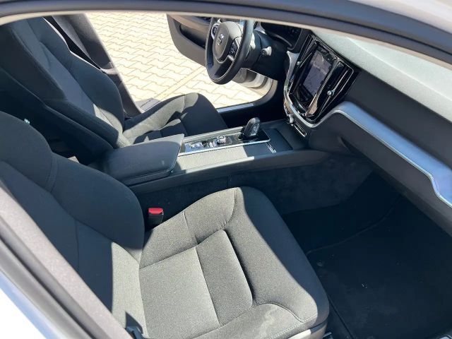 Volvo V60 Momentum