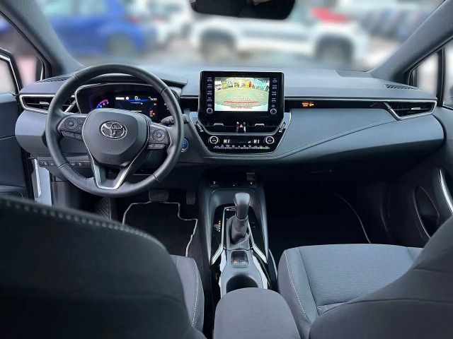 Toyota Corolla Hatchback Team D