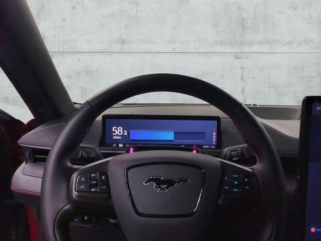 Ford Mustang Mach-E AWD Premium