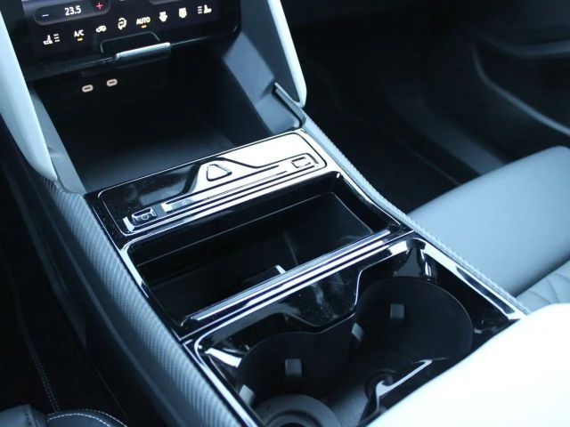 Ford Capri Premium RWD