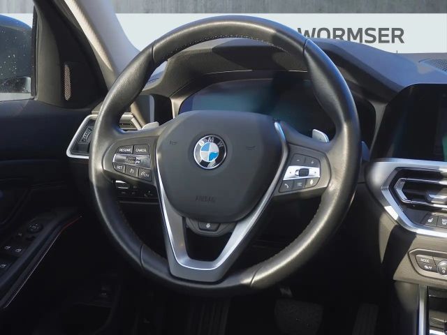 BMW 320 320d Sport Line Touring xDrive