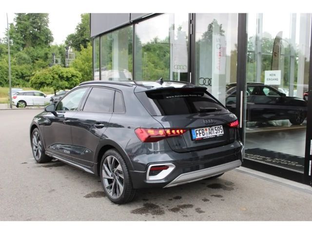 Audi A3 35 TFSI Business S-Tronic Sedan