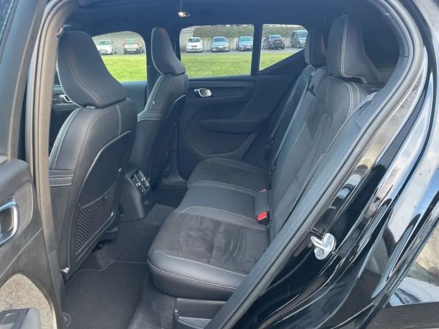 Volvo XC40 Dark Recharge Ultimate