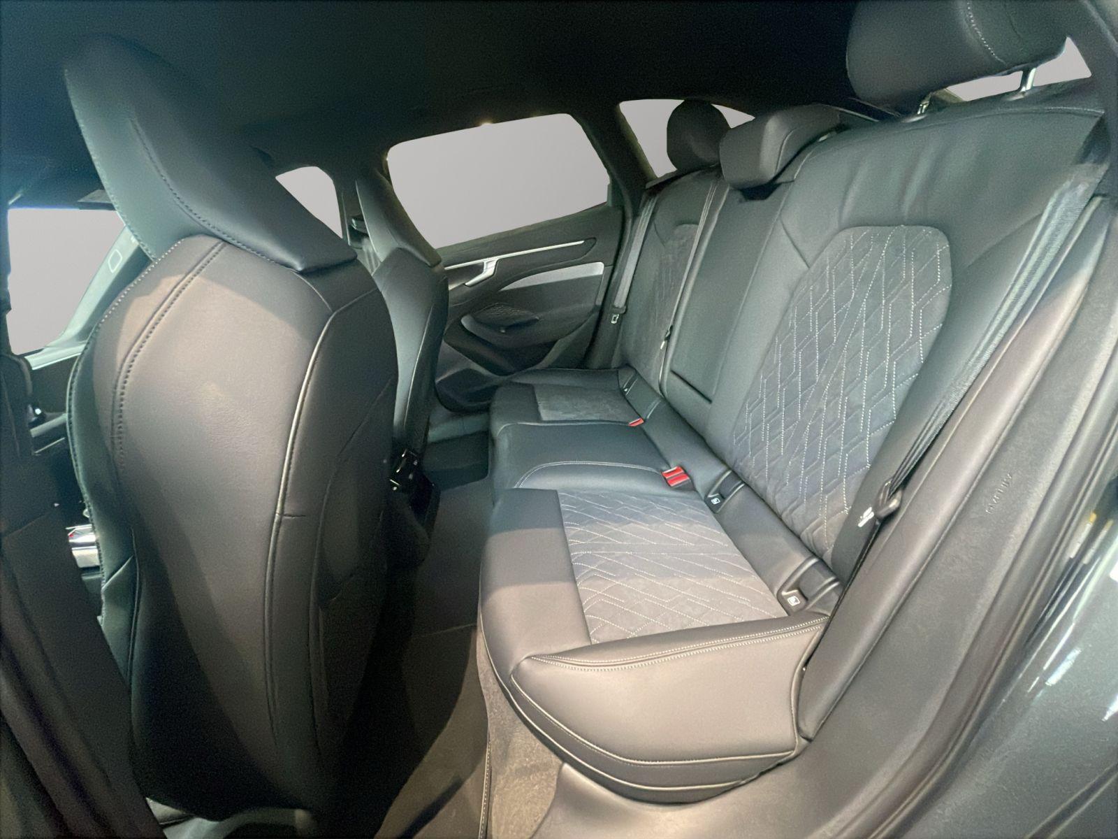 Audi A6 Avant Quattro S-Line