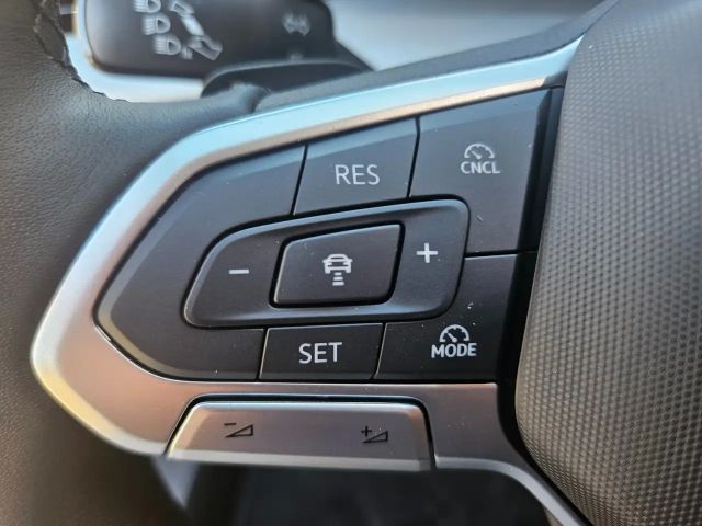 Volkswagen Golf Business DSG Variant