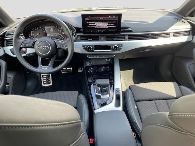 Audi A4 35 TFSI Avant S-Tronic