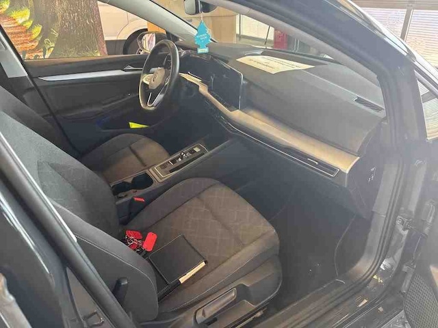 Volkswagen Golf 2.0 TDI DSG Life Variant