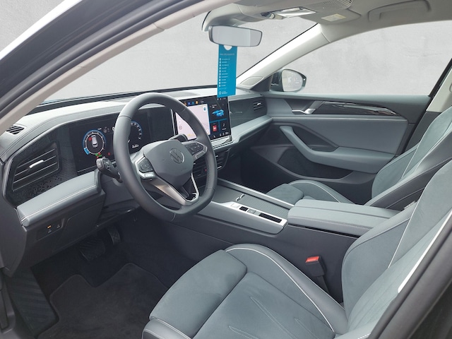 Volkswagen Passat 1.5 eTSI Business