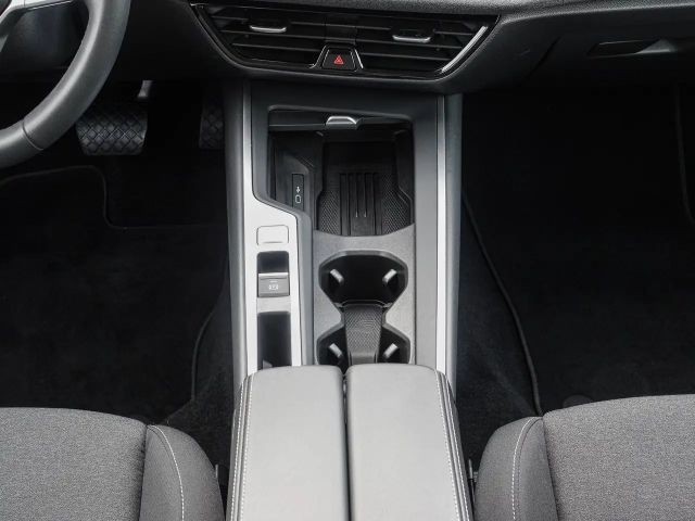 Volkswagen Passat 1.5 eTSI DSG Variant